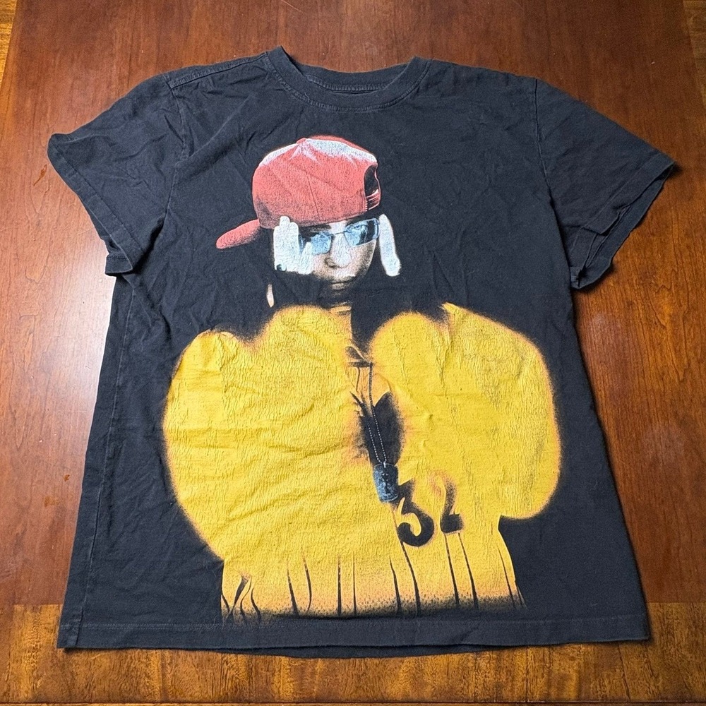 Billie Eilish Hit Me Hard and Soft Tour Black Graphic T-Shirt Medium 20x25